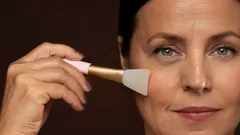 Obličej omládne bez zásahů: Tři kroky vymažou věk za 5 minut