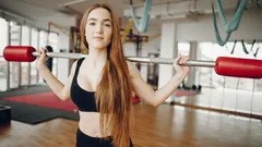 Jedna chyba na začátku tréninku vám krade pokrok: tajemství správného pořadí složitých cviků