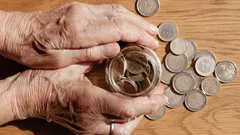 Důchodová realita 2025: Nová omezení a proč nízké důchody už netrápí jen vyvolené