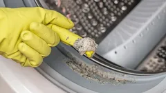 Tento domácí prostředek čistí pračku lépe než kupovaná chemie – stačí jedna ingredience