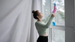 Okna budou zářit až do jara: 1 polévková lžíce této ingredience ve vodě a ohromující výsledek zaručen