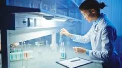 Nový objev vědců: Oblečení budoucnosti bude vyrobeno z odpadů a bakterií – takto to funguje