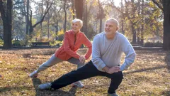 Jaké pravidelné fyzické cvičení posiluje imunitu – průvodce pro začátečníky a seniory