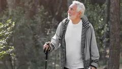 Znovu se cítit plní energie: Jak snadno zlepšit pohyblivost a sílu po šedesátce